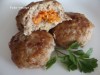 Мясные котлеты с маринованной морковью