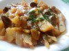 Гуляш из куриных сердечек с картофелем