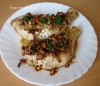 Куриные окорочка в белом вине с грибами