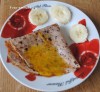 Шоколадные блины с бананами и апельсиновым соусом