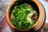 Пельмени, запеченные в горшочке с грибами