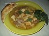 Овощной суп с капустой и мясной косточкой