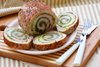 Рулет из свинины с фисташками