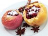 Яблоки, запеченные с брусникой