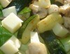 Легкий салат из кабачков с грибами и сыром