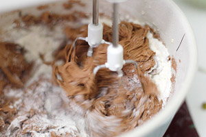 Шоколадный кекс со смородиной рецепт