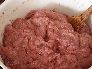 Пошаговый рецепт приготовления котлет из мясного или куриного фарша с фотографиями