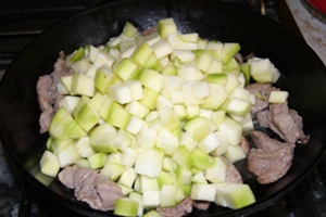 Рецепт приготовления рагу из свиных ребрышек