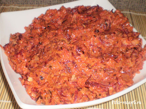 Рецепт жареного салата с мясом, морковью и свеклой