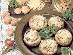 Рецепт приготовления грибов, фаршированных сыром и орехами