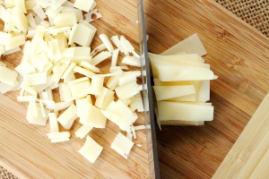 Картофельные корзиночки с сыром и беконом