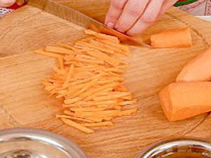 Рецепт приготовления салата с морковью, медом и орехами